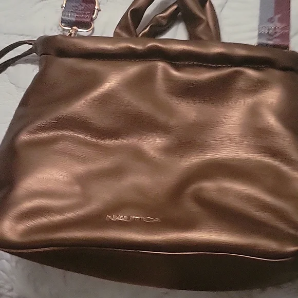 SOLD.....NAUTICA PURSE - Picture 2 of 10